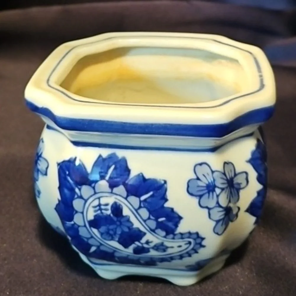 N/A vtg blue
